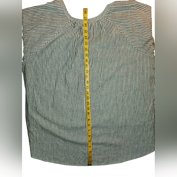 A New Day Size 1x Linen Blend Swing Top - Picture 12 of 13